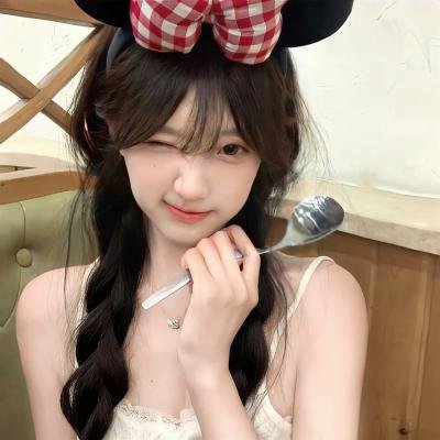 妓女。演员。皮条客